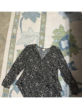 Target A New Day set Black and White Abstract Print Top